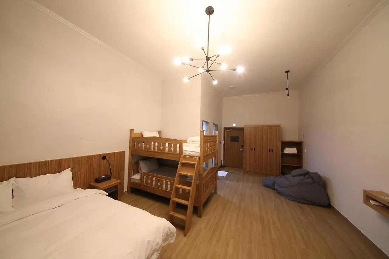 Lapier Haeundae Hotel Busan 2*,